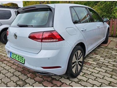 VOLKSWAGEN GOLF VII e-Golf Tulajdonostól 58Ekm sérülésmentes