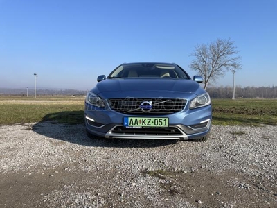 VOLVO V60 2.4 D [D6] PHEV AWD Summum Geartronic Phev. BLIS. Adaptív tempomat. Full extra On Call