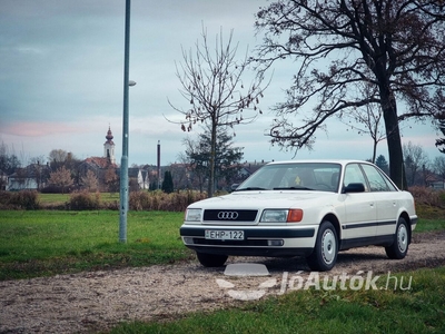 AUDI 100