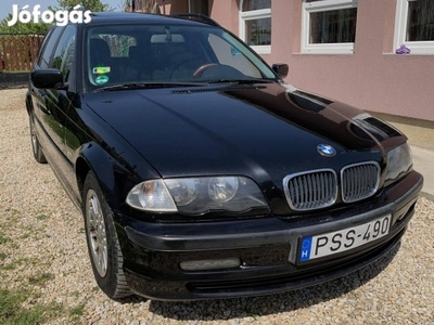 BMW 318i Touring