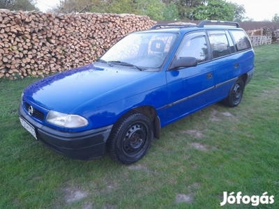 Opel Astra F Caravan 1.4 GL