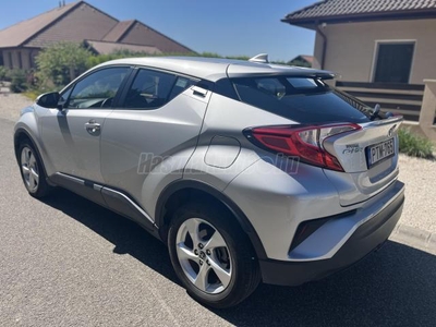 TOYOTA C-HR 1.2T Active (ülésfűtéssel) M.o-i 1. tul-tól. 23e km-rel