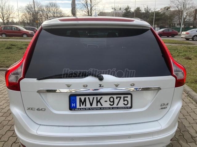 VOLVO XC60 2.4 D [D4] Momentum Geartronic