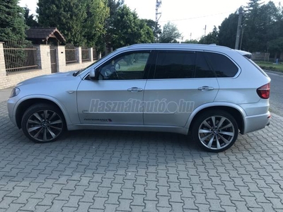 BMW X5 4.8i (Automata)