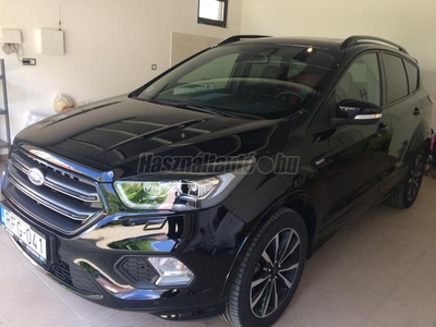 FORD KUGA 1.5 EcoBoost ST-Line Black Edition nagy navi. 1.tulaj. FULL extra. panorámatető. sötétített üveg