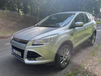 FORD KUGA 2.0 TDCi Titanium Powershift