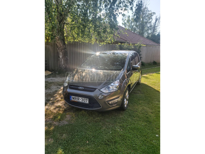 FORD S-MAX 2.0 TDCi Titanium Powershift