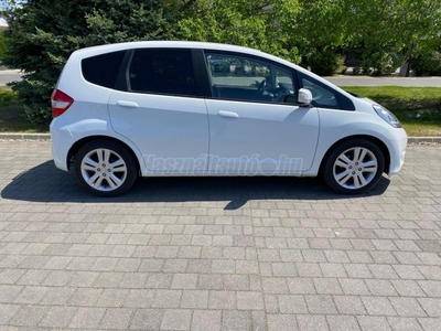 HONDA JAZZ 1.4 Elegance Plus