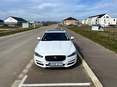 JAGUAR XE 2.0 l4D Portfolio (Automata) Friss szervíz - vezérlés cserélve