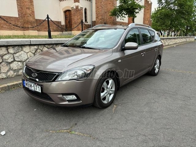 KIA CEE'D 1.6 LX Exclusive