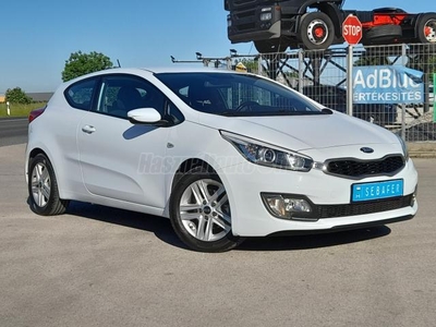 KIA CEE'D Pro1.4 CVVT EX Limited NAVI-TEMPOMAT-KLÍMA-MULTIKORMÁNY-ISOFIX-ALUFELNI