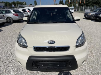 KIA SOUL 1.6 CRDi Prémium FRISS MŰSZAKI