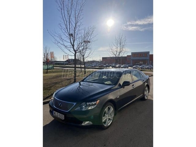 LEXUS LS 600h L President 3 & Relax (Automata)