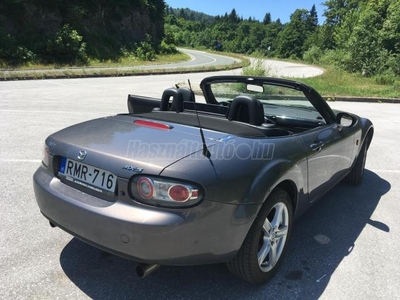 MAZDA MX-5 1.8i 16V Revolution