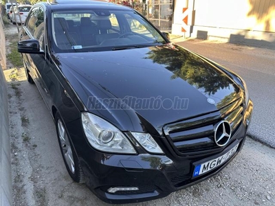 MERCEDES-BENZ E 300 CDI BlueEFF. Avantgarde (Automata) 1 gazdás. pappasban szervizelt