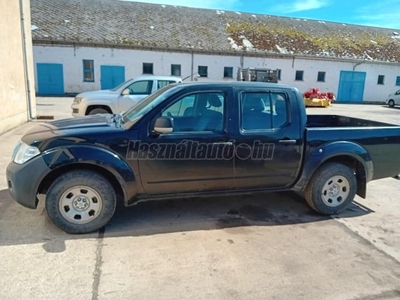 NISSAN NAVARA 4WD Double 2.5D LE