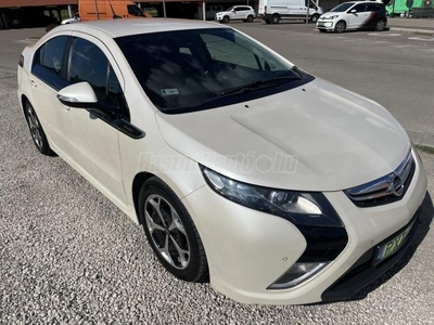 OPEL AMPERA E-Pioneer (Automata) FACELIFT BŐR KULCSNÉLKÜLI ÜLÉSFŰTÉS