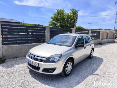 Opel Astra H 1.4 Essentia Szép állapot! Csere-b...