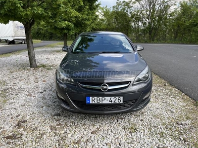 OPEL ASTRA J 1.4 T Business 61000km. Benzines