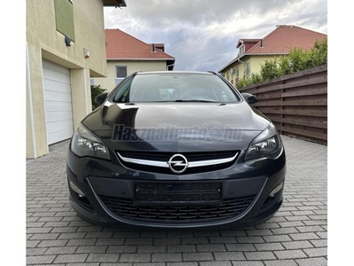 OPEL ASTRA J Sports Tourer 1.4 T Selection EURO6 Digit.Klíma/Ülésfűtés/Kormányfűtés/Parkradar // 154.000 km //