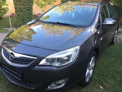 OPEL ASTRA J Sports Tourer 1.6 Selection