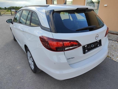 OPEL ASTRA K Sports Tourer 1.4 T Start-Stop 120 év