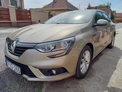 RENAULT MEGANE GrandCoupé 1.6 SCe Limited