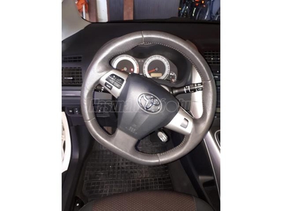 TOYOTA AURIS 1.6 Sol