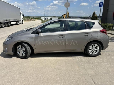 TOYOTA AURIS 1.8 HSD Active (Automata)