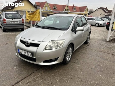 Toyota Auris 2.0 D-4D Sol 2009