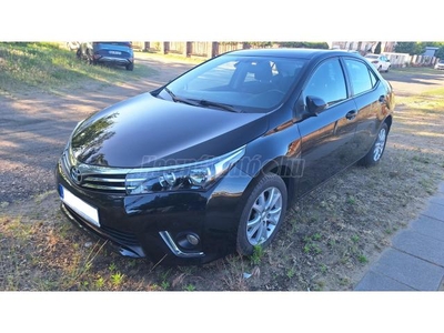 TOYOTA COROLLA Sedan 1.6 Live