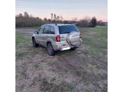 TOYOTA RAV 4 Rav4 2.0 4x4