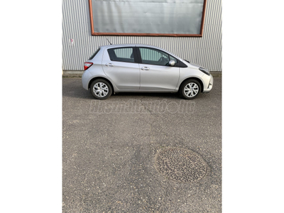 TOYOTA YARIS 1.0 VVT-i Active City