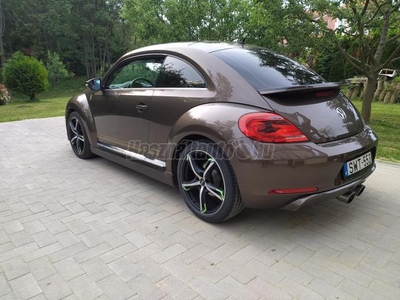 VOLKSWAGEN BEETLE 2.0 TSI DSG Sport