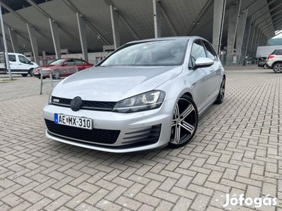 Volkswagen Golf VII 2.0 GTD BMT Highline Gyári...