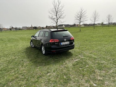 VOLKSWAGEN GOLF VII Variant 2.0 TDI Highline