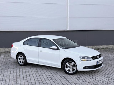 VOLKSWAGEN JETTA VI 1.6 CR TDI Trendline DSG Magyarországi! Ülésfűtéses! Szervizkönyves!