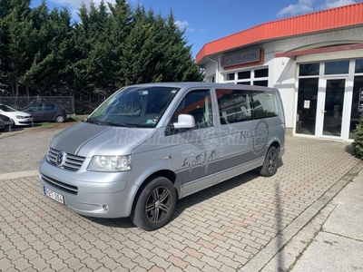 VOLKSWAGEN TRANSPORTER T5 Caravelle 2.5 TDI Trendline Shuttle 2.5 TDI Hosszú kivitel