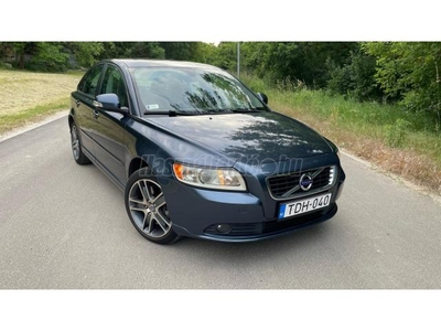 VOLVO S40 2.0 D [D3] Momentum