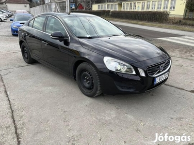 Volvo S60 2.0 D [D3] Summum Geartronic