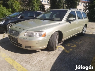 Volvo V70 2.4 D Kinetic