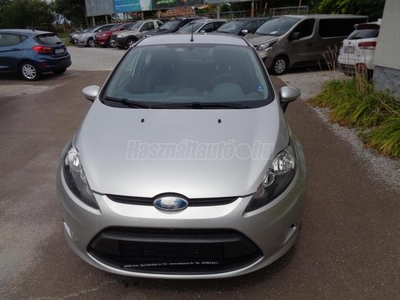 FORD FIESTA 1.25 Trend 114ekm! VEZETETT SZERVÍZKÖNYV! GYÁRIFÉNYEZÉS!