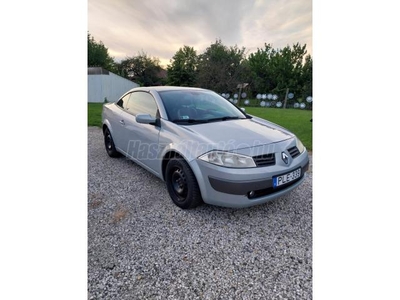 RENAULT MEGANE CC 1.6 Privilege