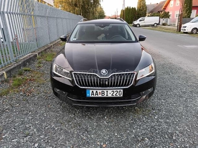 SKODA SUPERB Combi 1.6 TDI Style DSG