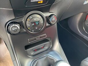 Eladó használt Ford Fiesta - FIESTA 1.6 GTDi ST2 172.e.km Navigáció 17 Alufelni Recaro ülések Keyless GoTéli csomag!