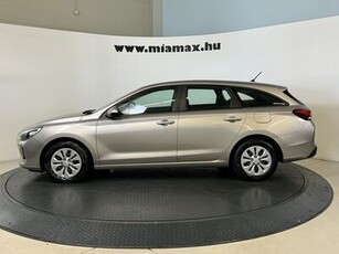 Eladó használt Hyundai i30 - I30 1.6 CRDi MP Life PVT-535 magyar. 1 tulaj. végig vezetett szervizkönyves. ÁFA-s