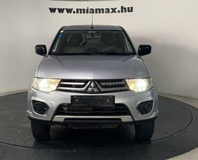 Eladó használt Mitsubishi L 200 - L 200 Pick Up 2.5 D DC Invite EURO5 1 tulaj. szervizkönyves. leinformálható. nincs + ÁFA