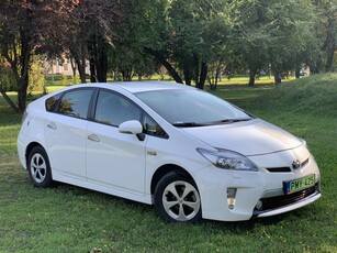 Eladó használt Toyota Prius - 1.8 PHV Premium Aut., 5 ajtó, 0 fokozatú fokozatmentes automata váltó - Plug-in Hybrid