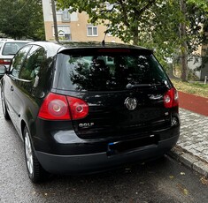 Eladó használt Volkswagen Golf V - 1.6 Perfekt, 3 ajtó, 5 fokozatú manuális / kézi váltó