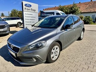 Eladó használt Volvo V40 - V40 Cross Country 2.0 D [D3] Momentum Vezetett sz.könyv!